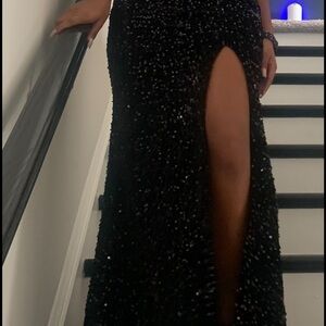 Elegant Black Sequin Prom Dress